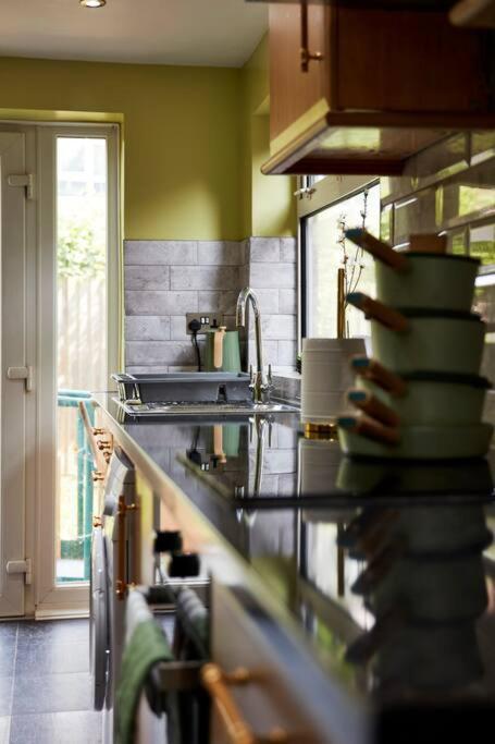 *Little Haven In Leeds* ¤Private Parking¤ Ensuite Leeds  Buitenkant foto