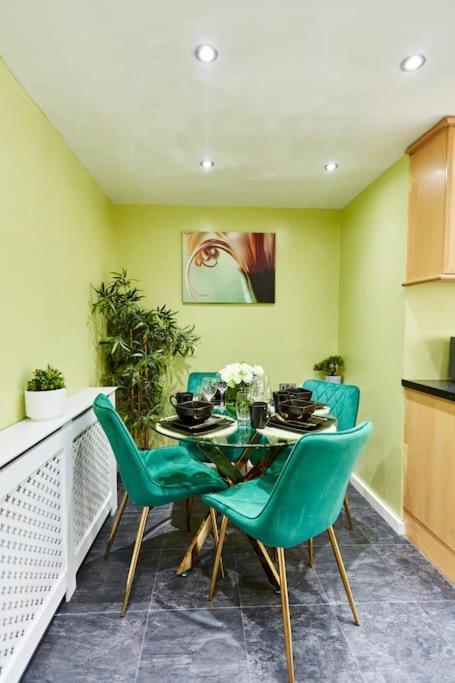 *Little Haven In Leeds* ¤Private Parking¤ Ensuite Leeds  Buitenkant foto